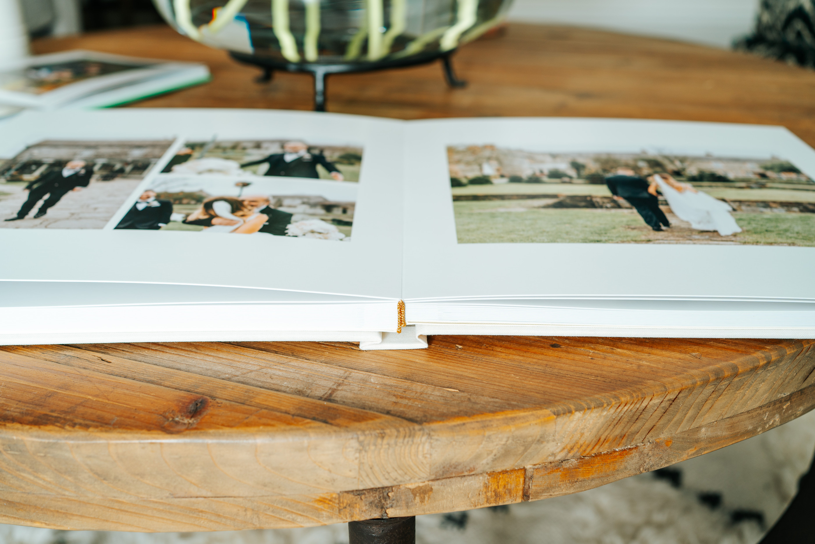 Flush mount wedding photo book with thick pages